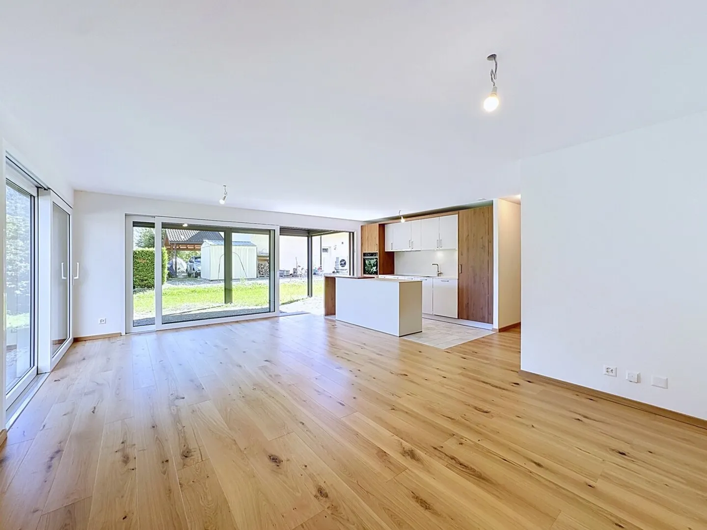 Nouvel appartement 4.5 pièces avec jardin - Photo 3 sur 17