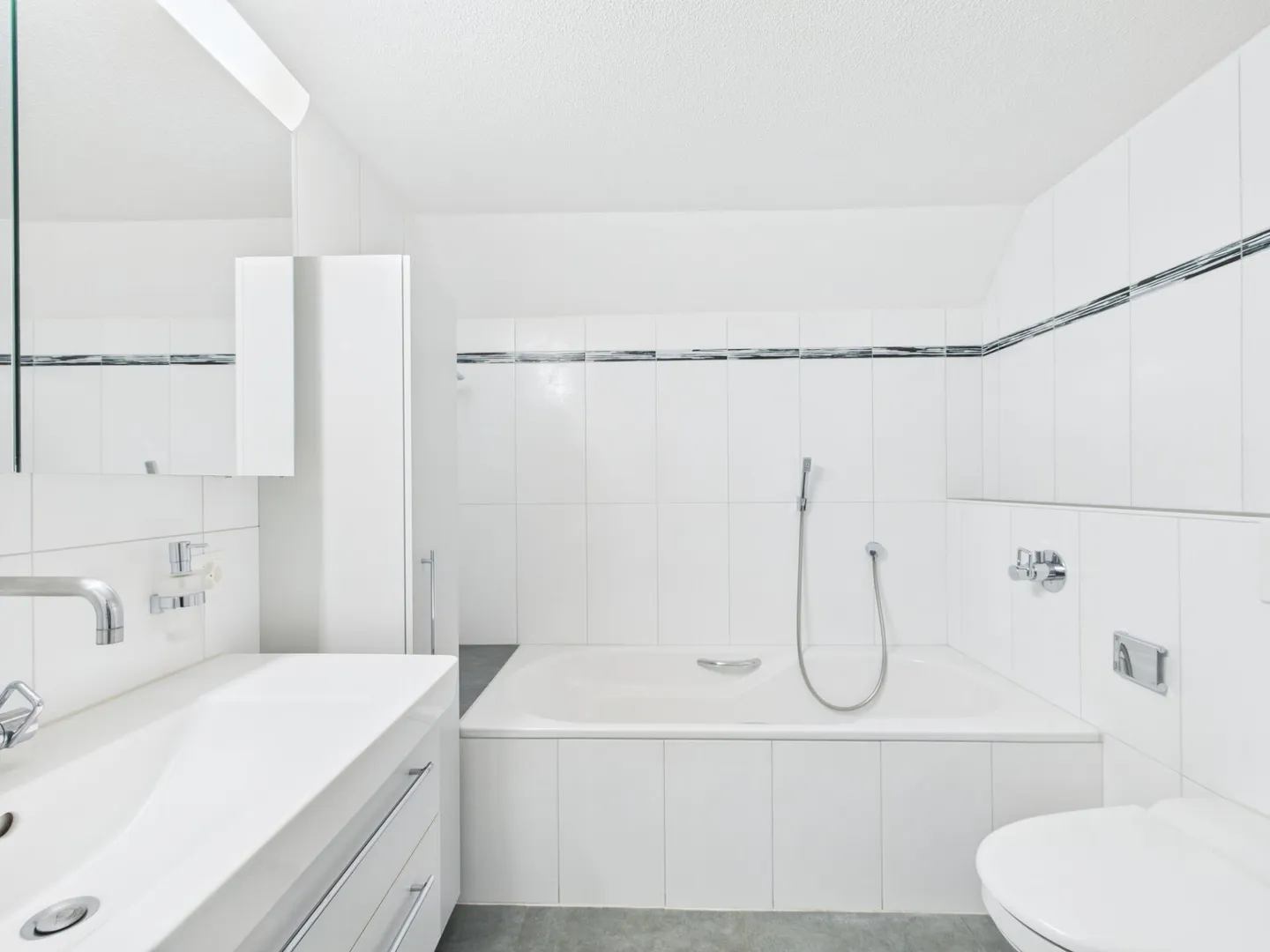 Rénové : Appartement spacieux et lumineux au cœur du village - Photo 7 sur 9