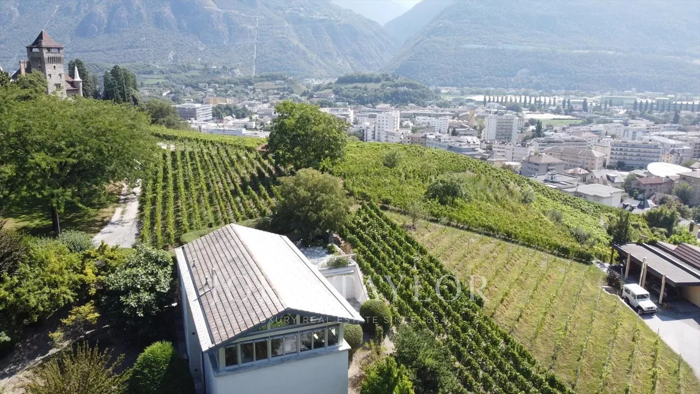 Villa - Sierre - Photo 1 sur 11