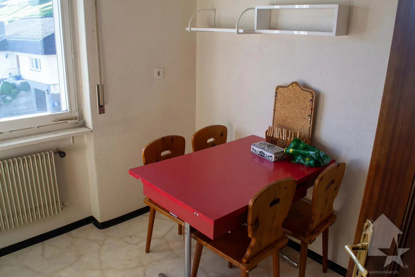 Spazioso appartamento di 4.5 locali con 108 m2, 2 balconi, vista sulle Alpi - Foto 9 di 22