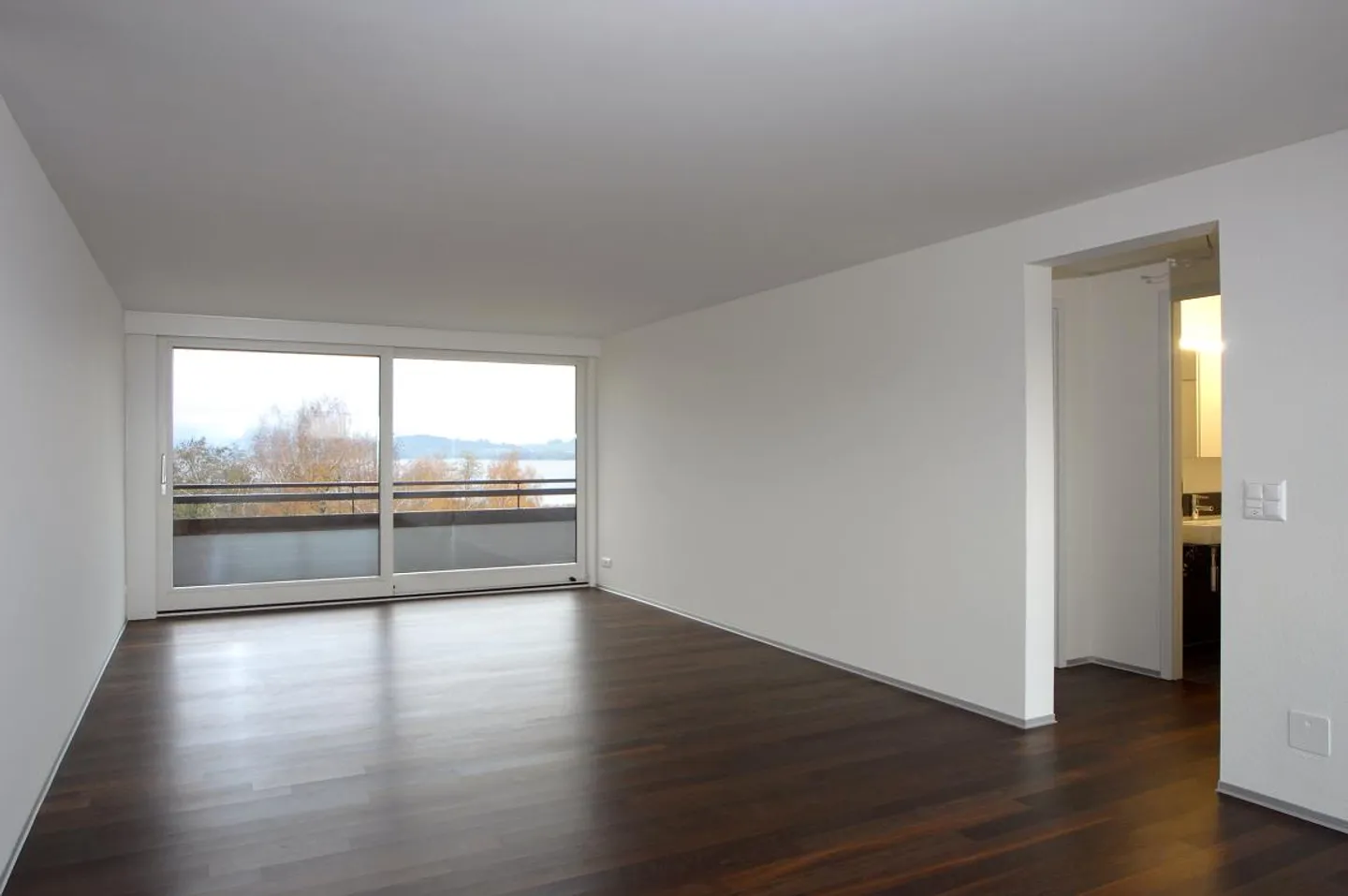 2.5 Room Apartment - Photo 3 of 7