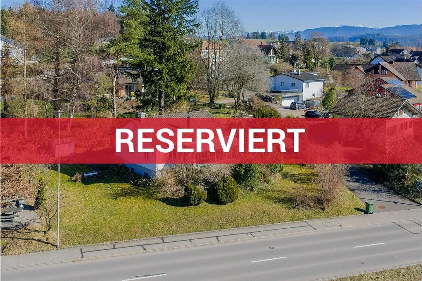 Sonniges Baugrundstück in Baar - Foto 1 von 1