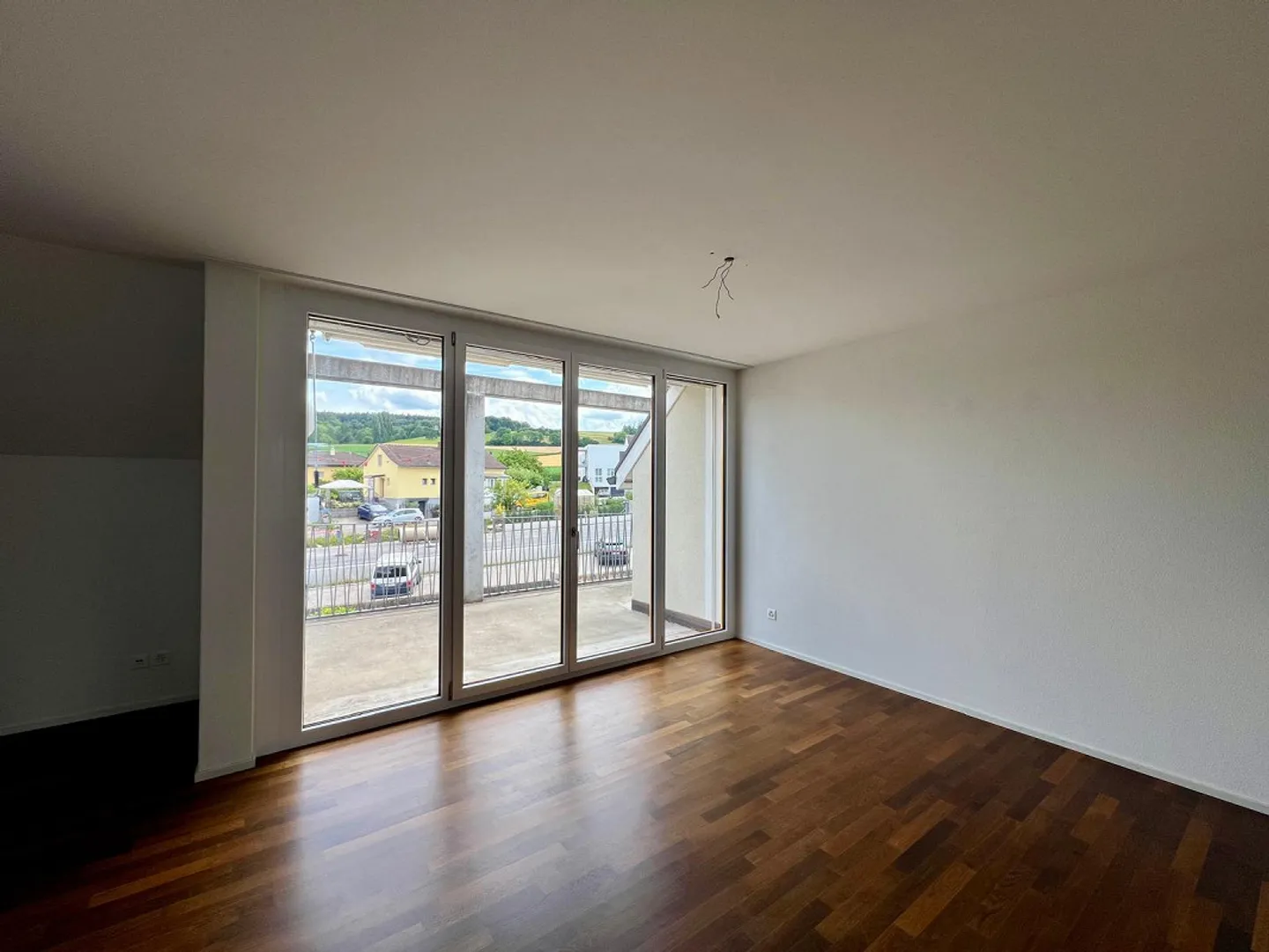 Appartement moderne de 3,5 pièces dans un endroit calme - Photo 4 sur 11