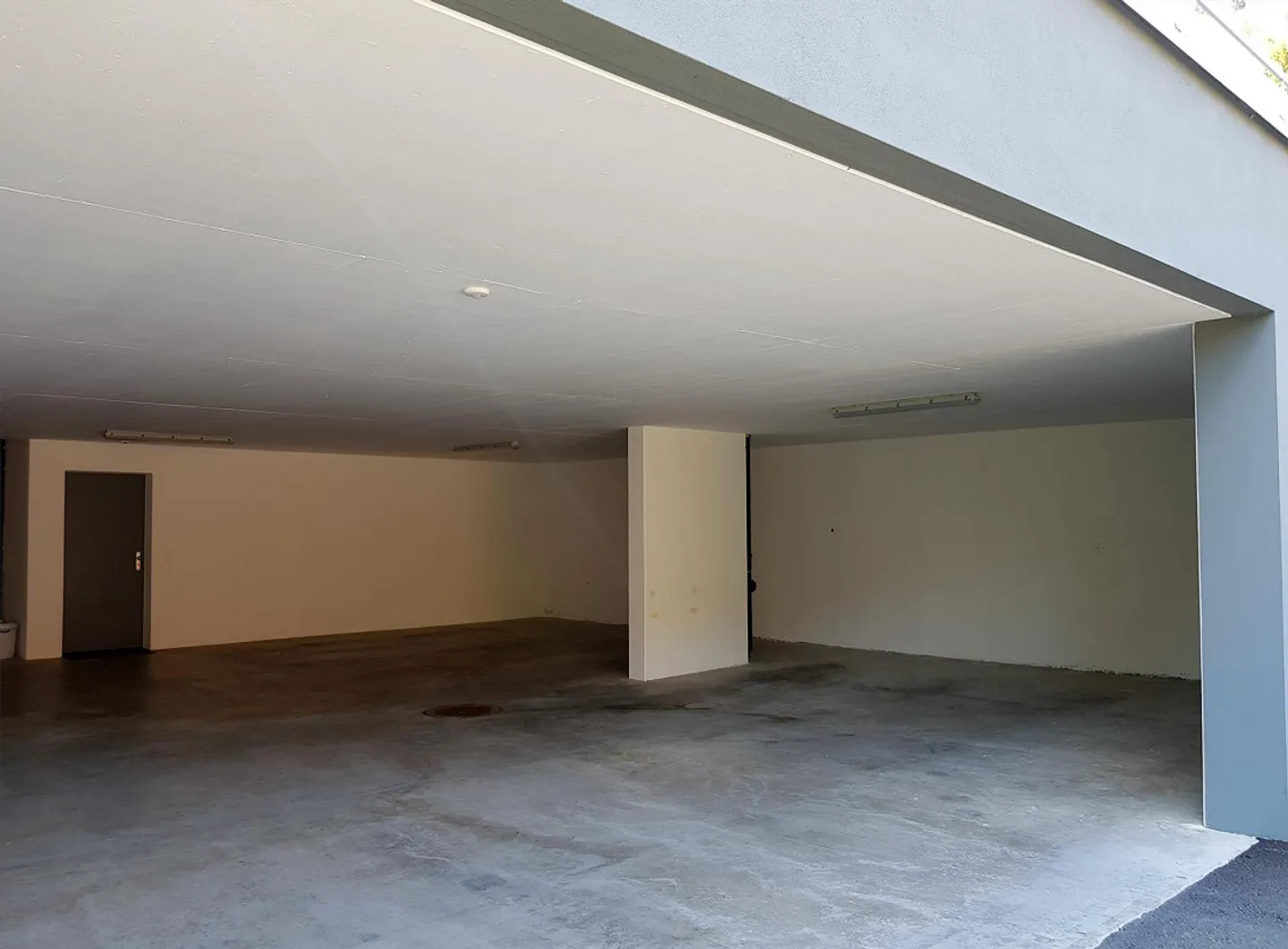 charming 3.5 room apartment with a large terrace - Photo 3 of 20