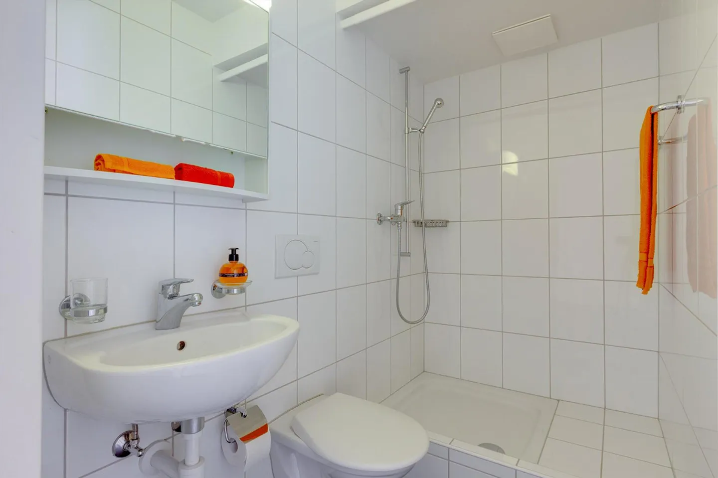 Vivere modernamente in una posizione tranquilla.... - Foto 8 di 10