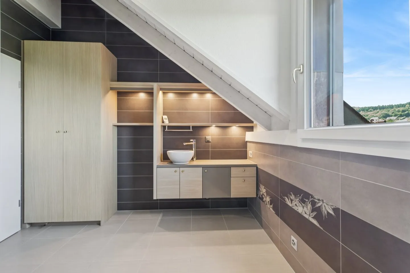 Elegant 134 m² apartment in Essertes, 15 minutes from Lausanne - Photo 7 of 9