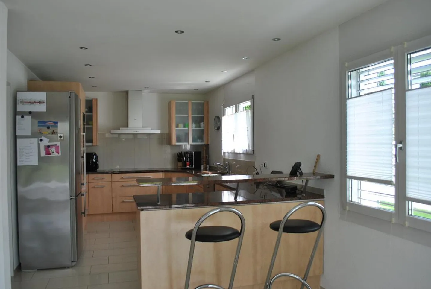 Spacious, modern single-family home in a quiet location in Züberwangen - Photo 6 of 19