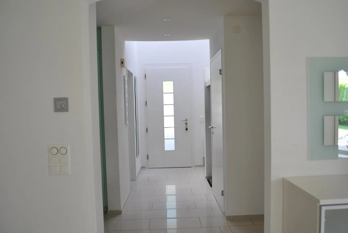 Spacious, modern single-family home in a quiet location in Züberwangen - Photo 7 of 19