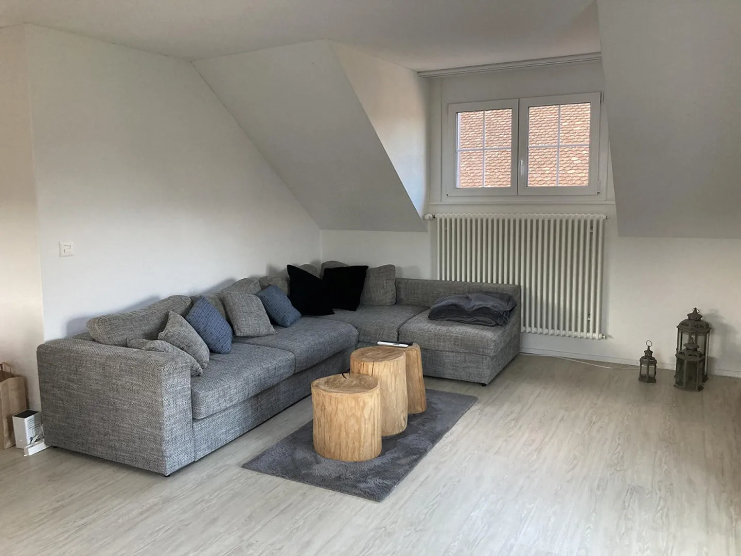 Ampio appartamento attico di 2½ locali - Foto 3 di 6