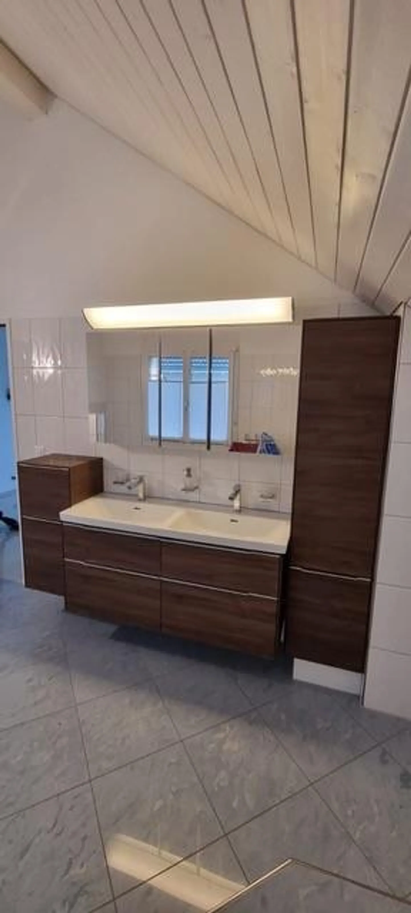 Spacious, modern single-family home in a quiet location in Züberwangen - Photo 11 of 19