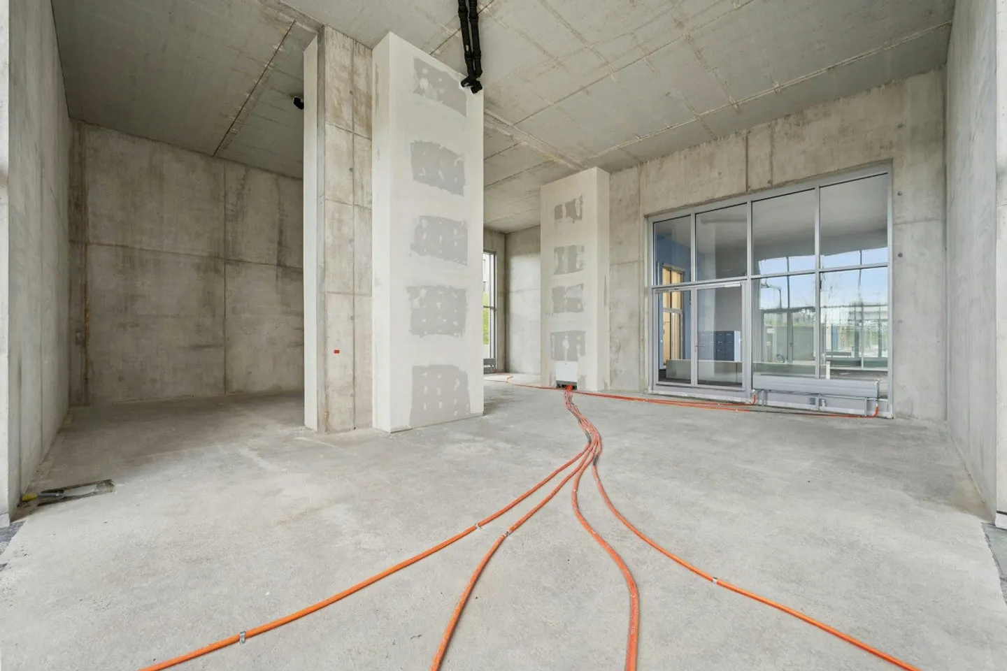 Space for visionary usage concepts - approx. 146 m² at Muttenz train station - Photo 5 of 9