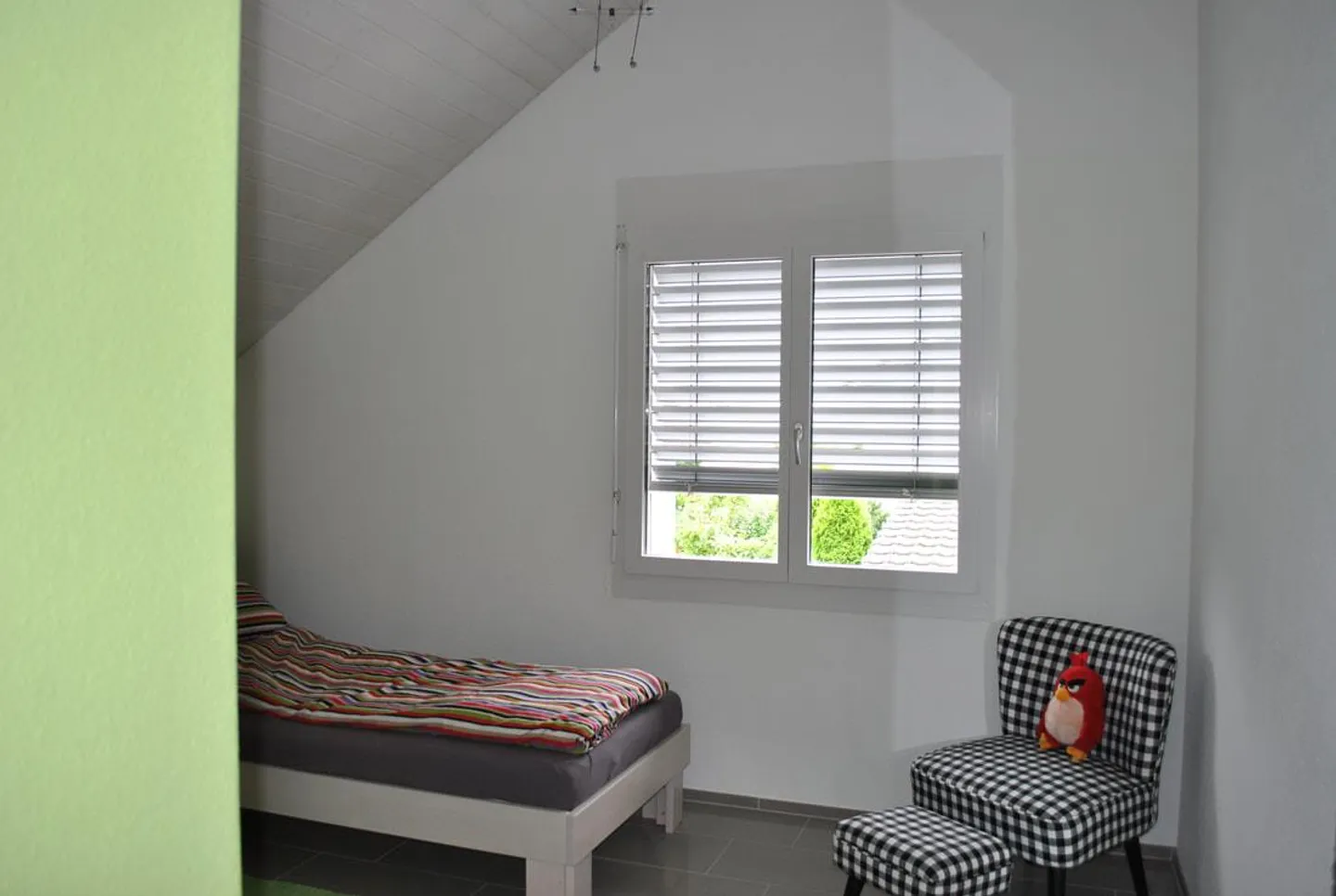 Spacious, modern single-family home in a quiet location in Züberwangen - Photo 13 of 19