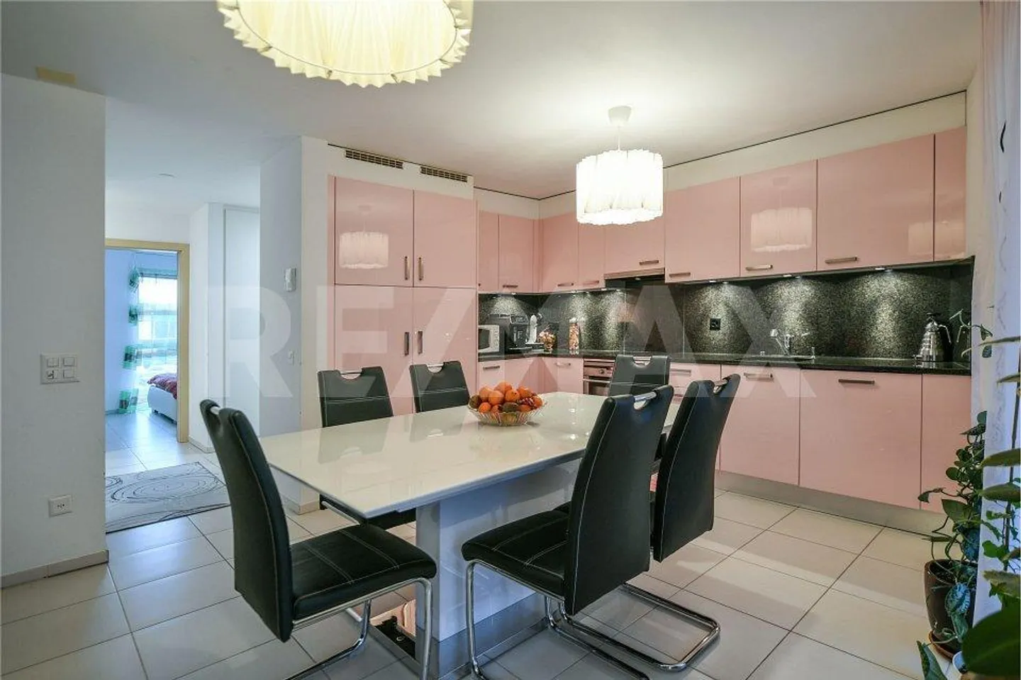 3.5-Room Apartment in Ascona - Photo 3 of 13