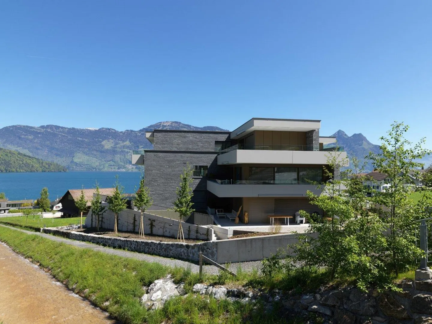 Living studio, therapy room or office with parking (0B) - Photo 1 of 16