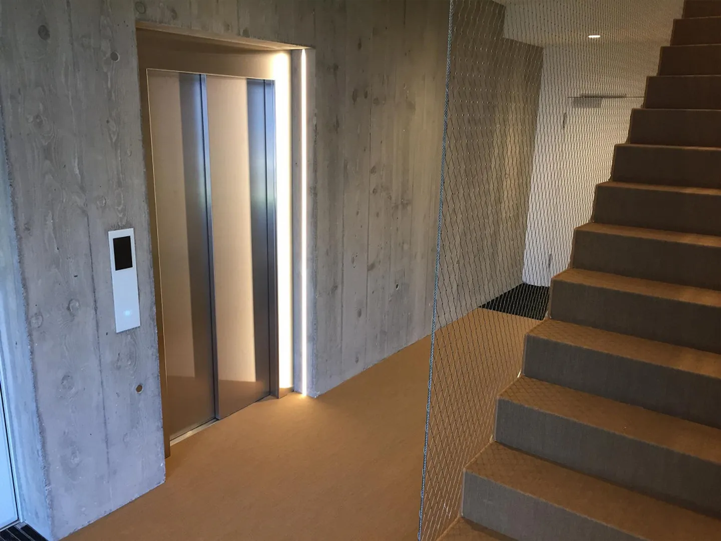 Living studio, therapy room or office with parking (0B) - Photo 6 of 16