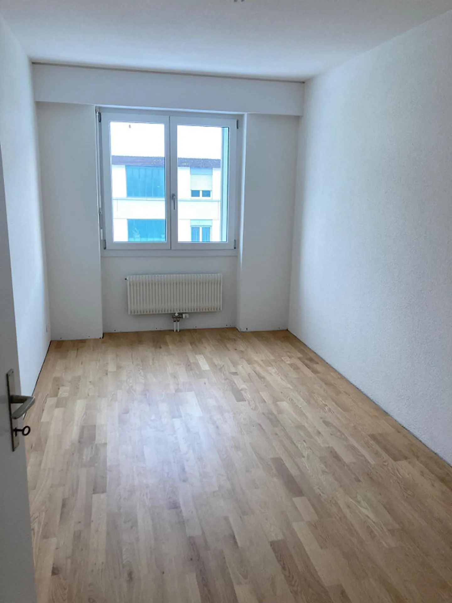 Freshly renovated for you! - Photo 5 of 9