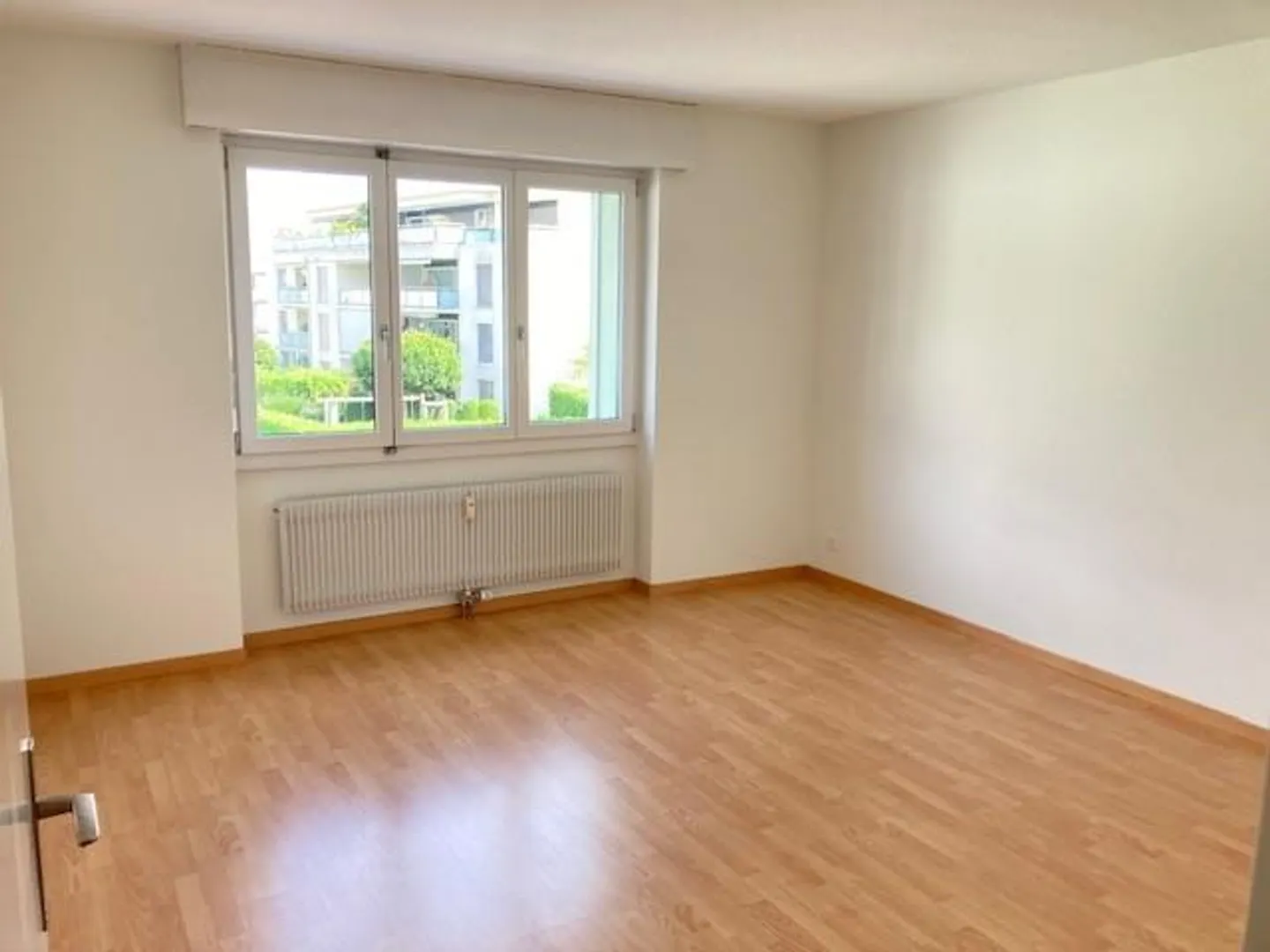 Freshly renovated for you! - Photo 6 of 9