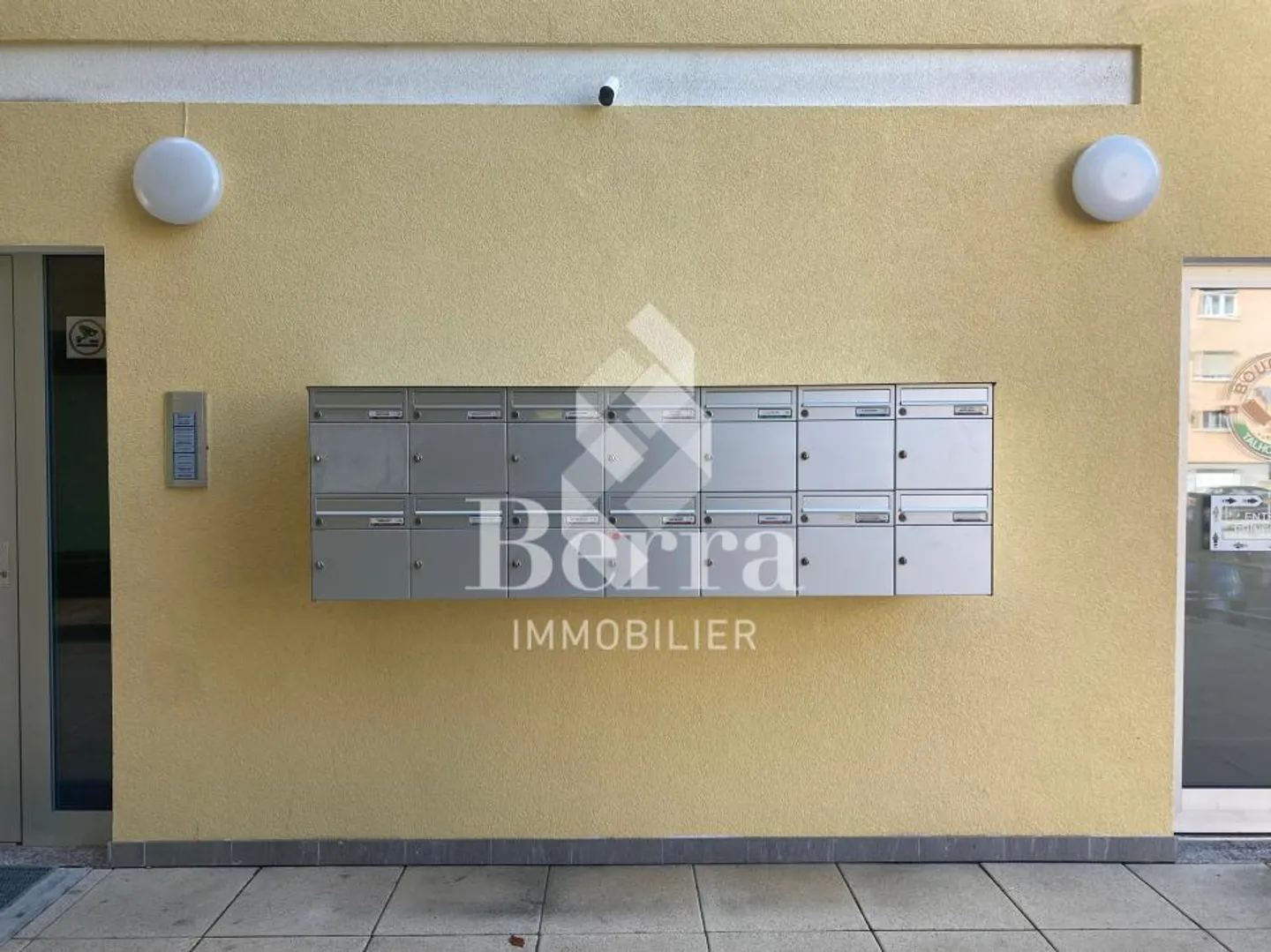 Commercial à vendre - Photo 9 sur 13