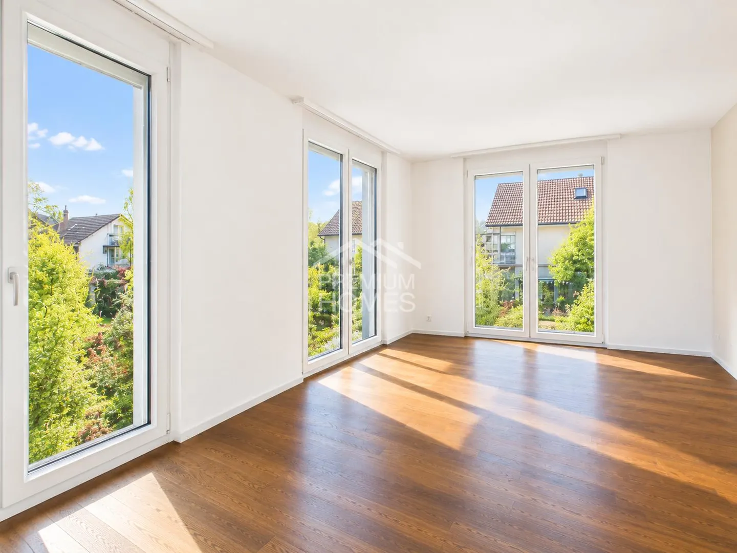 Casa di Lusso Moderna con Giardino - Foto 7 di 13