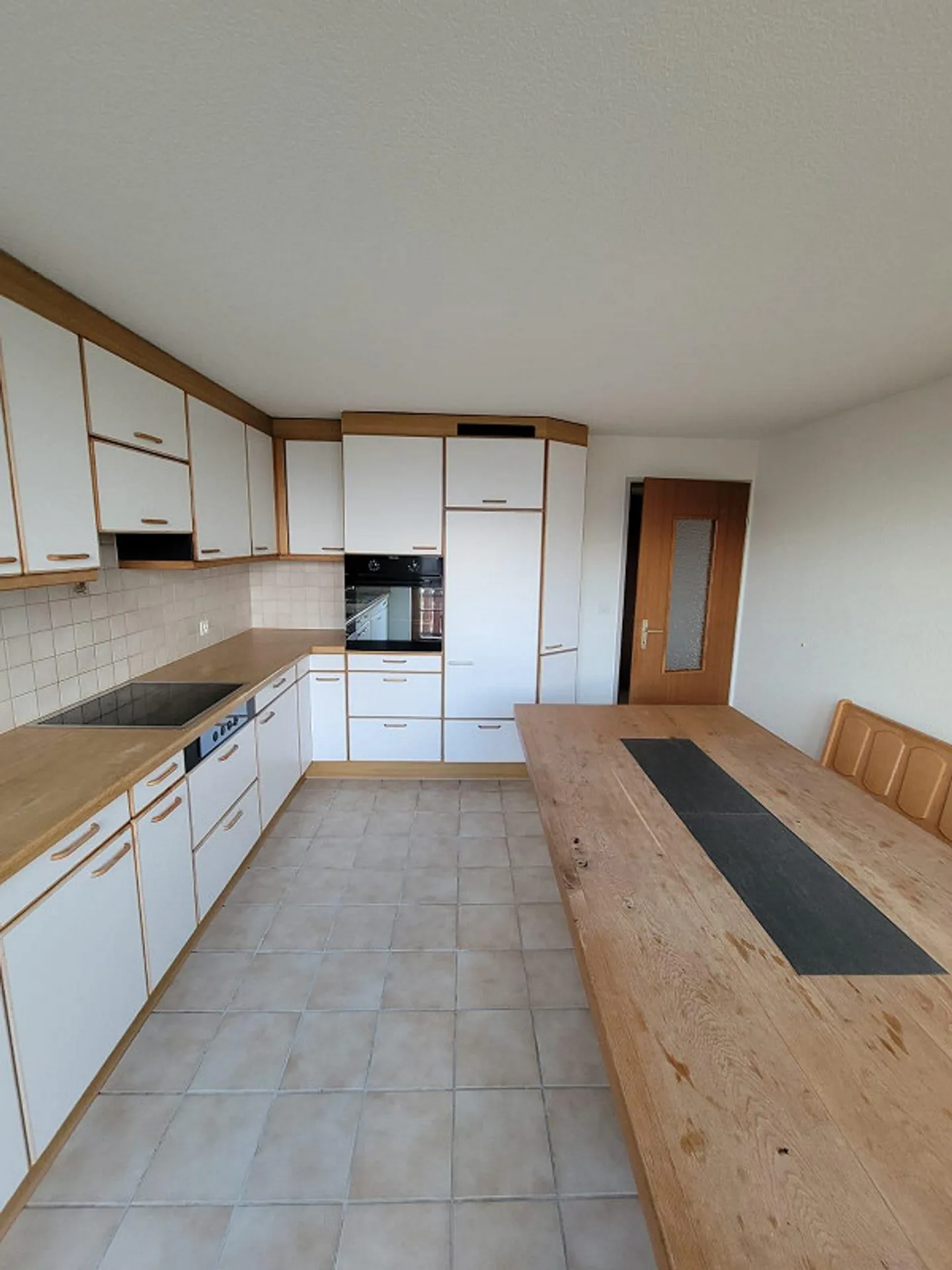 Belle appartement en attique de 4,5 pièces à louer à partir du 1er juillet - Photo 1 sur 14
