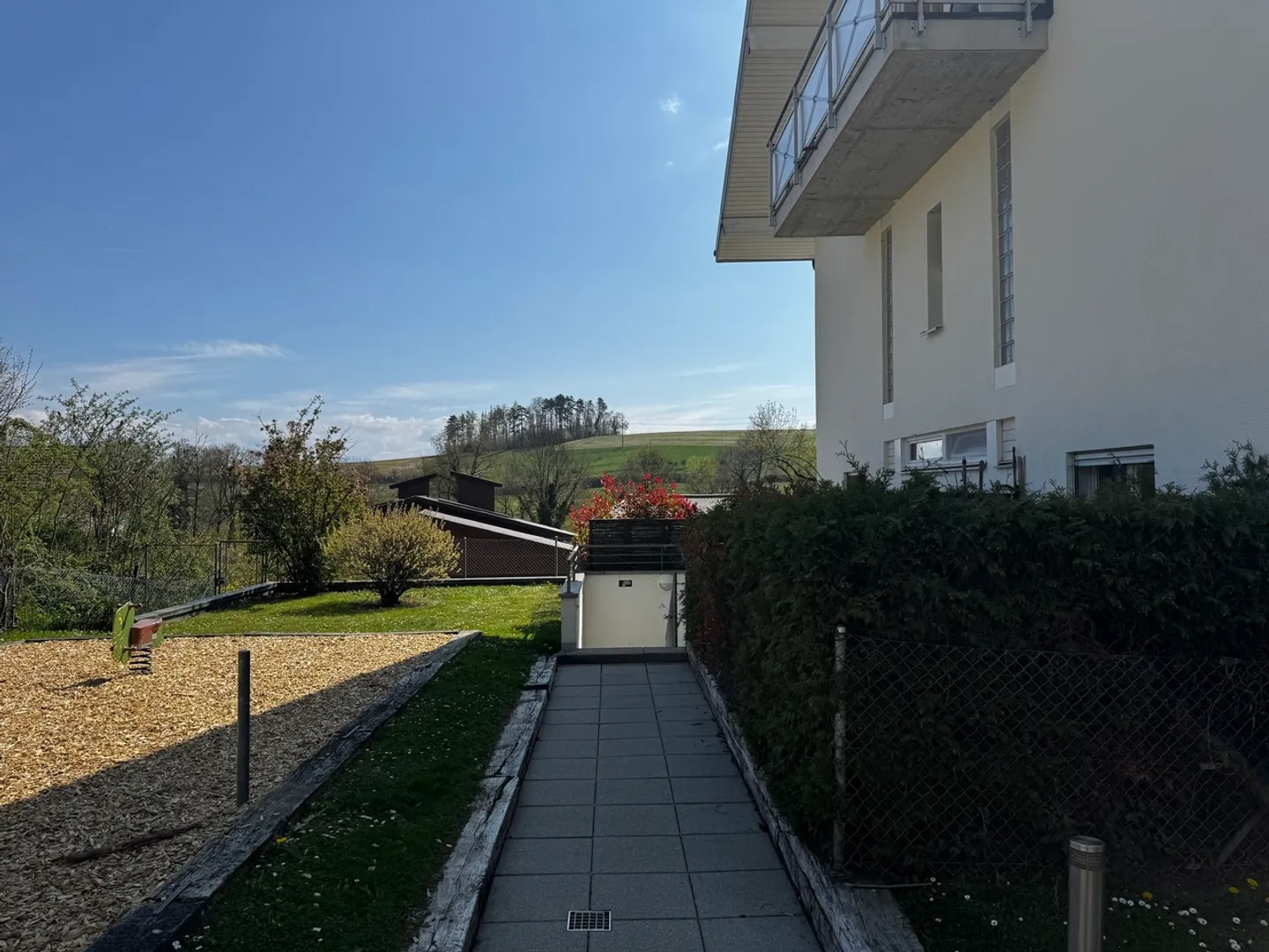 Opportunità di investimento: 4,5 stanze in una posizione tranquilla, Attico - Foto 6 di 8