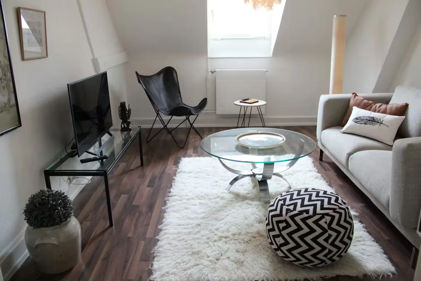 Modern Apartment in Basel - Photo 2 of 10