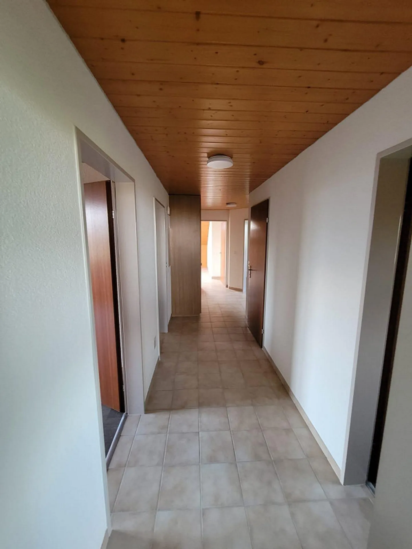 Belle appartement en attique de 4,5 pièces à louer à partir du 1er juillet - Photo 12 sur 14