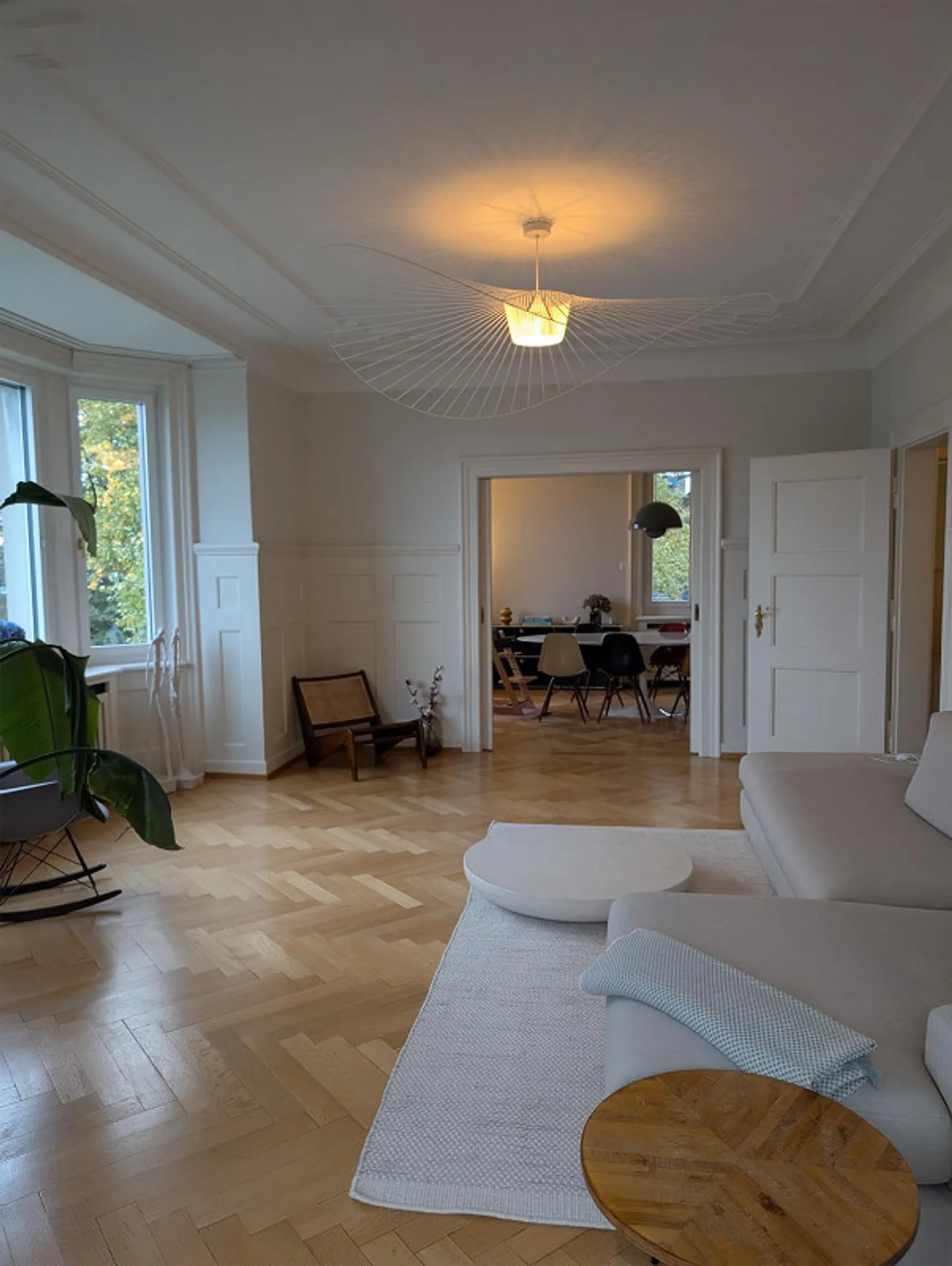 Historisches Juwel mit 4,5 Zimmern, atemberaubendem Blick, eleganter Küche und Bädern - Foto 1 von 8