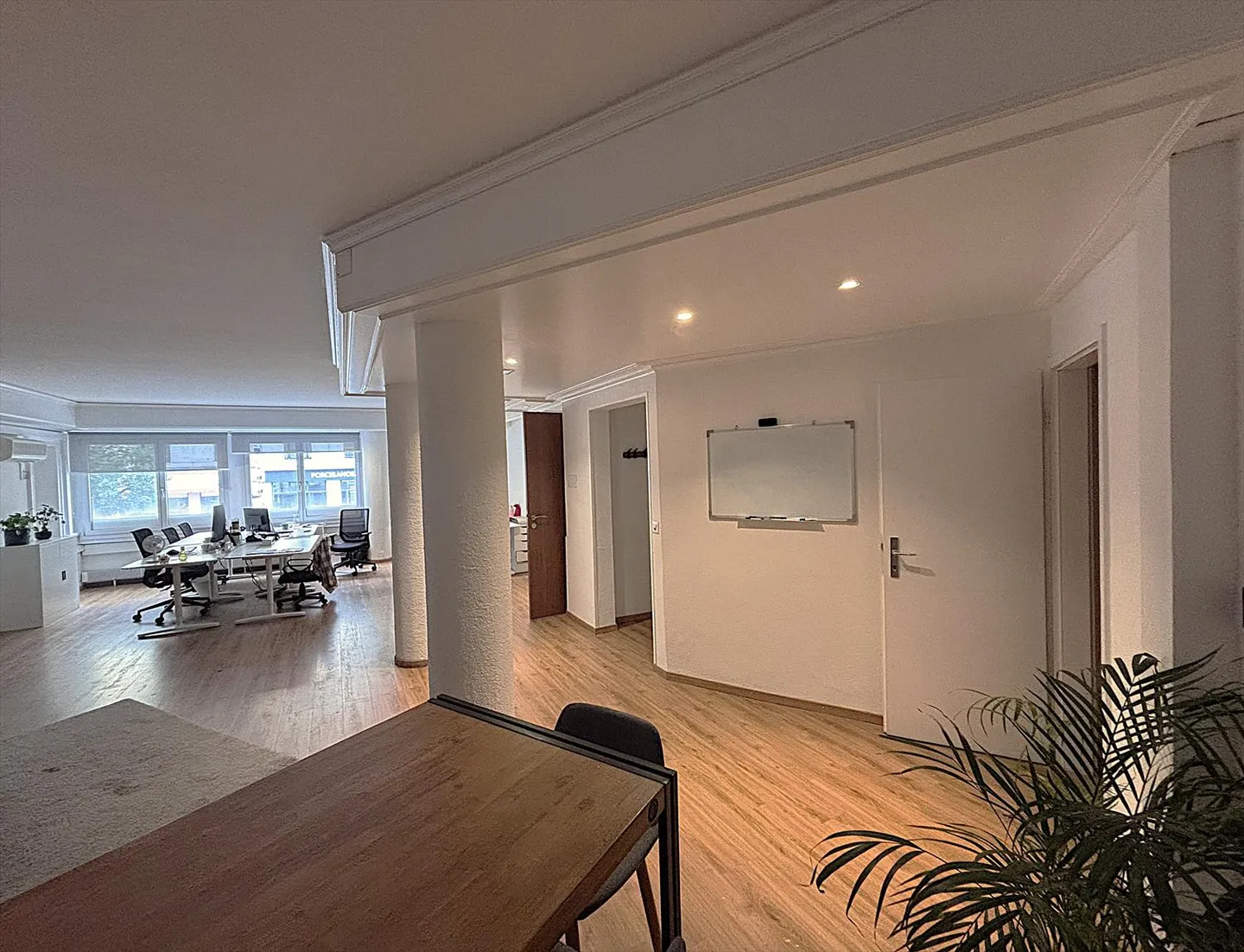 Genève - Eaux-Vives - Bureaux - 4 pièces - Photo 3 sur 3