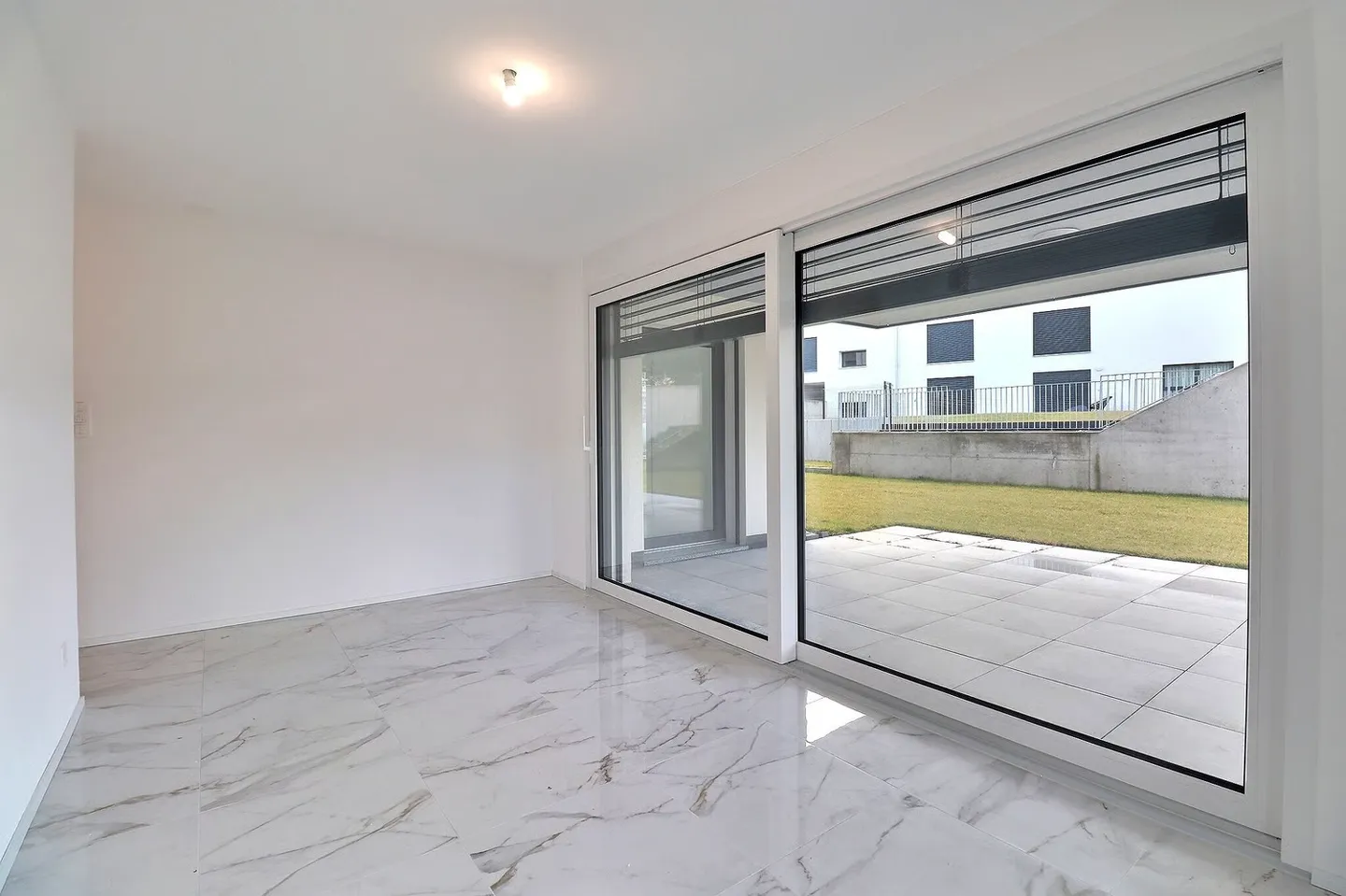 Appartement 4.5 pièces en rez-jardin à Moudon - Foto 2 von 13