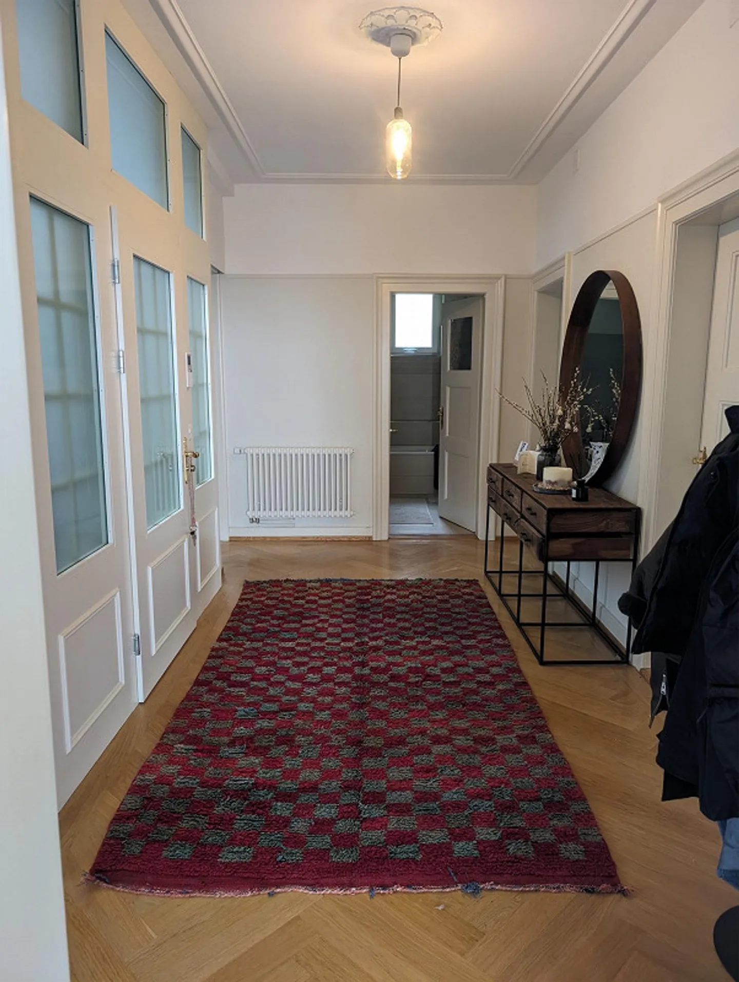 Historisches Juwel mit 4,5 Zimmern, atemberaubendem Blick, eleganter Küche und Bädern - Foto 8 von 8