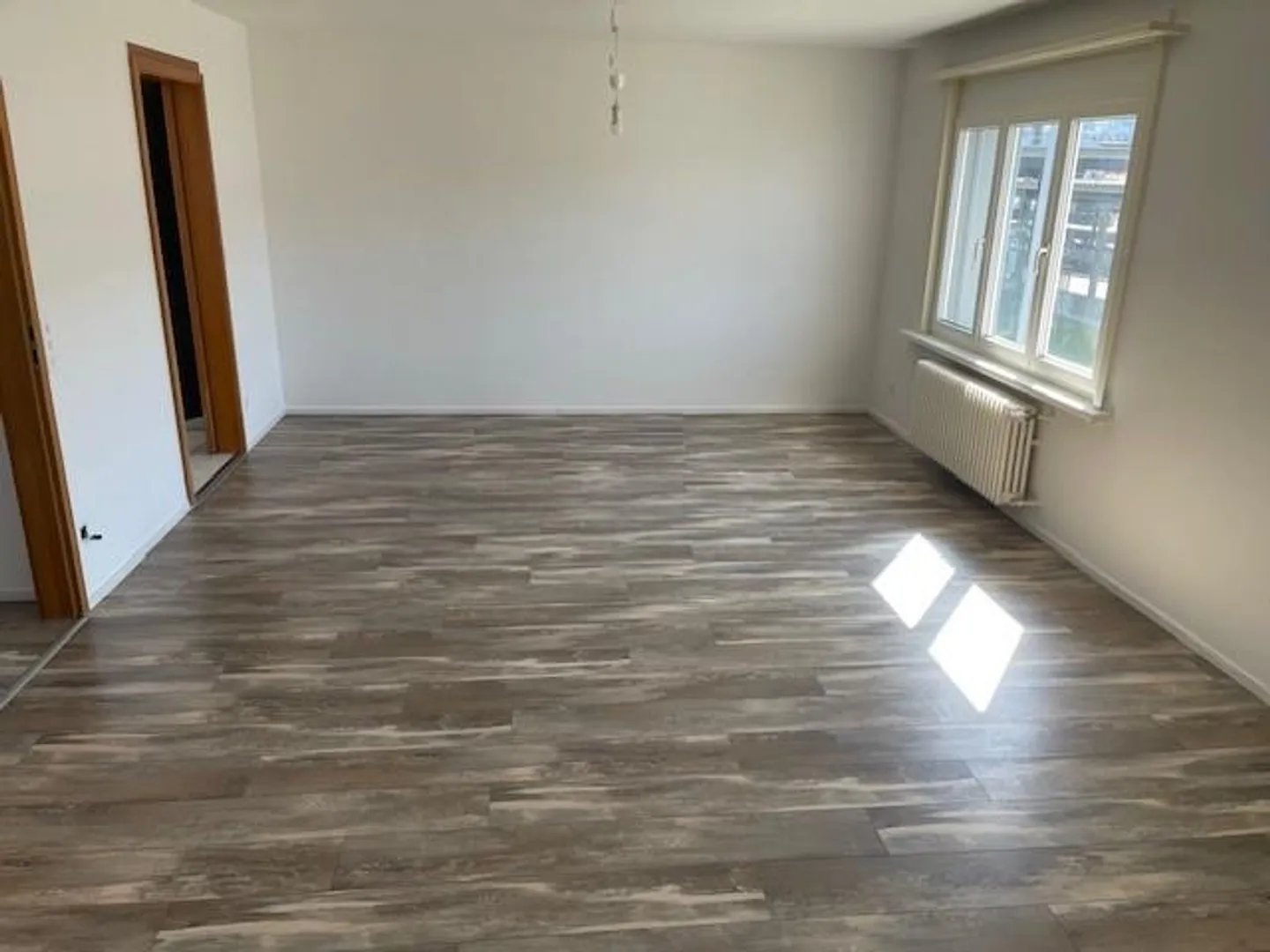 Appartement de 4 pièces directement à la gare - Photo 1 sur 9