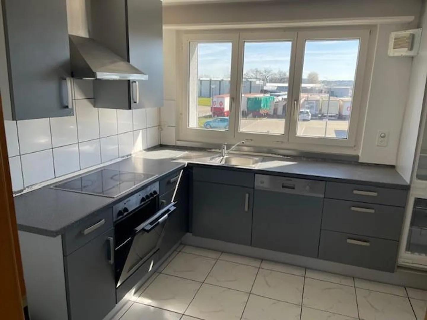 Appartement de 4 pièces directement à la gare - Photo 7 sur 9