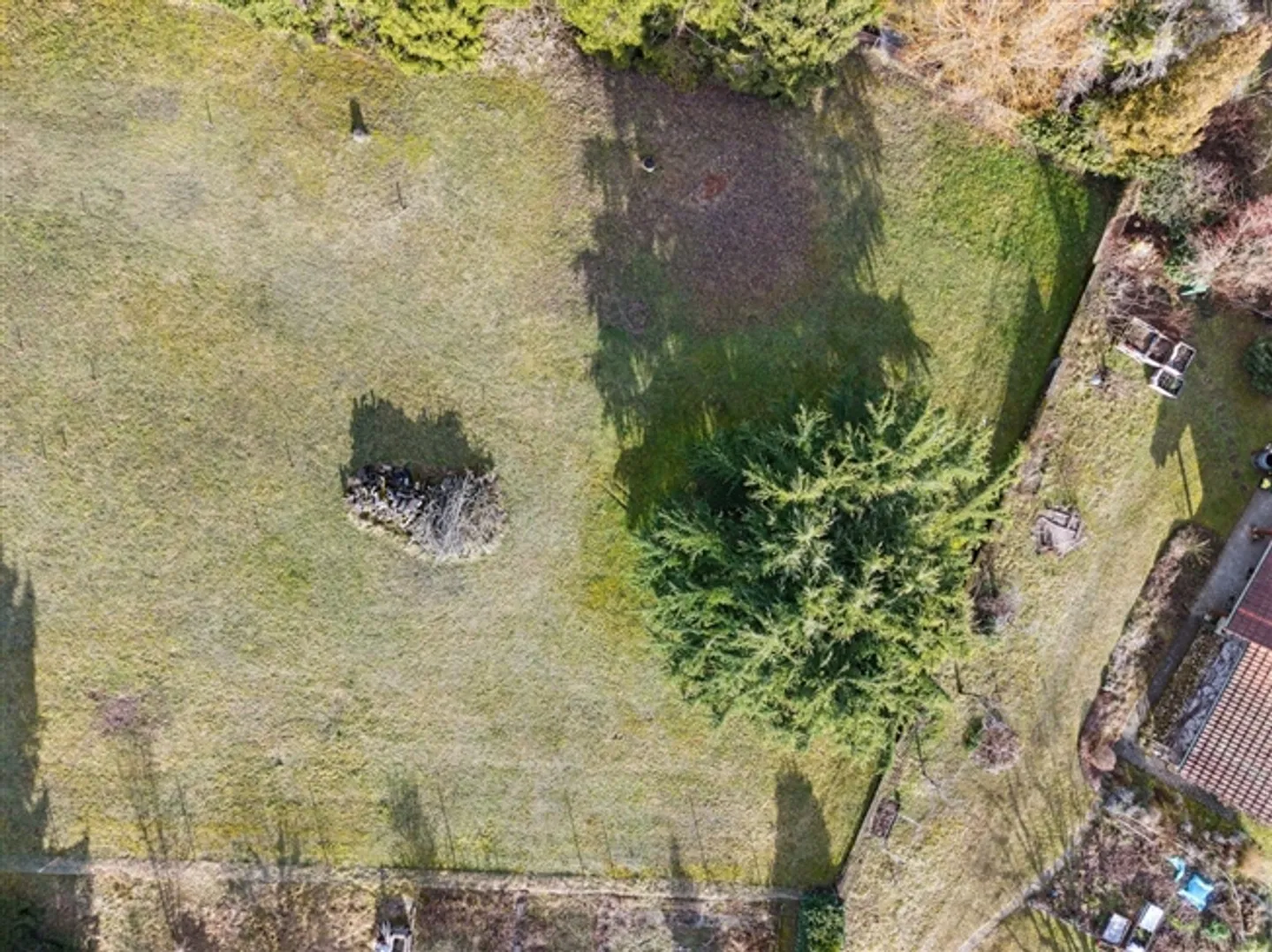 Terrain à bâtir d'environ 775 m² avec projet de construction personnalisable - Photo 3 sur 4