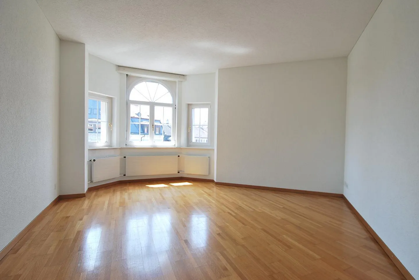 Charmante Wohnung mit Pilatusblick - Foto 3 von 11