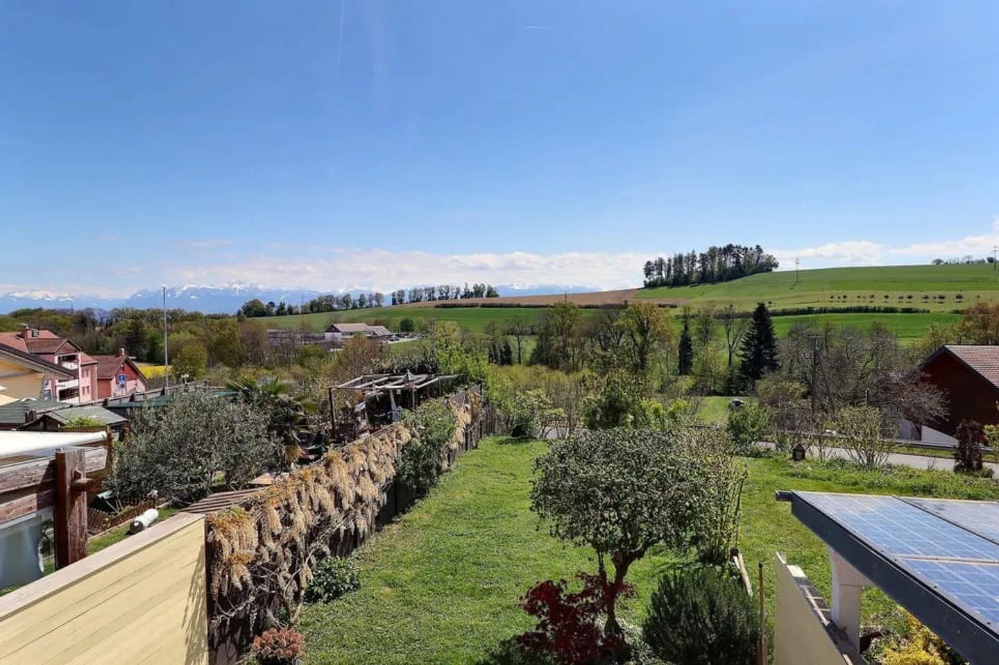 Charmantes Apartment im Herzen von Montherod - Foto 1 von 13