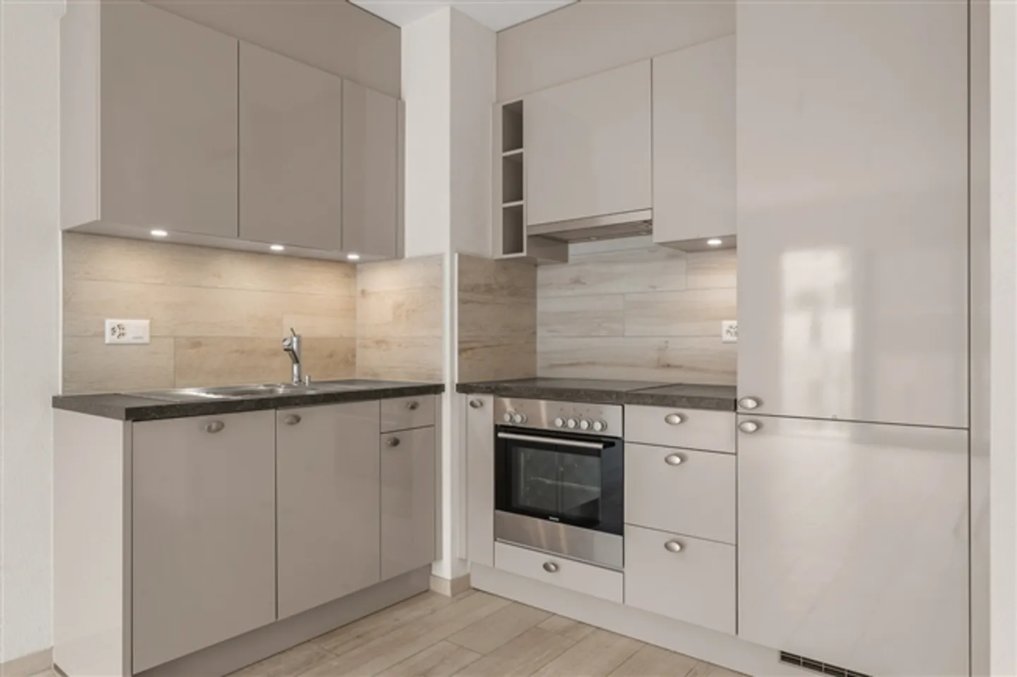 Luxuswohnung in Vevey - Foto 3 von 8