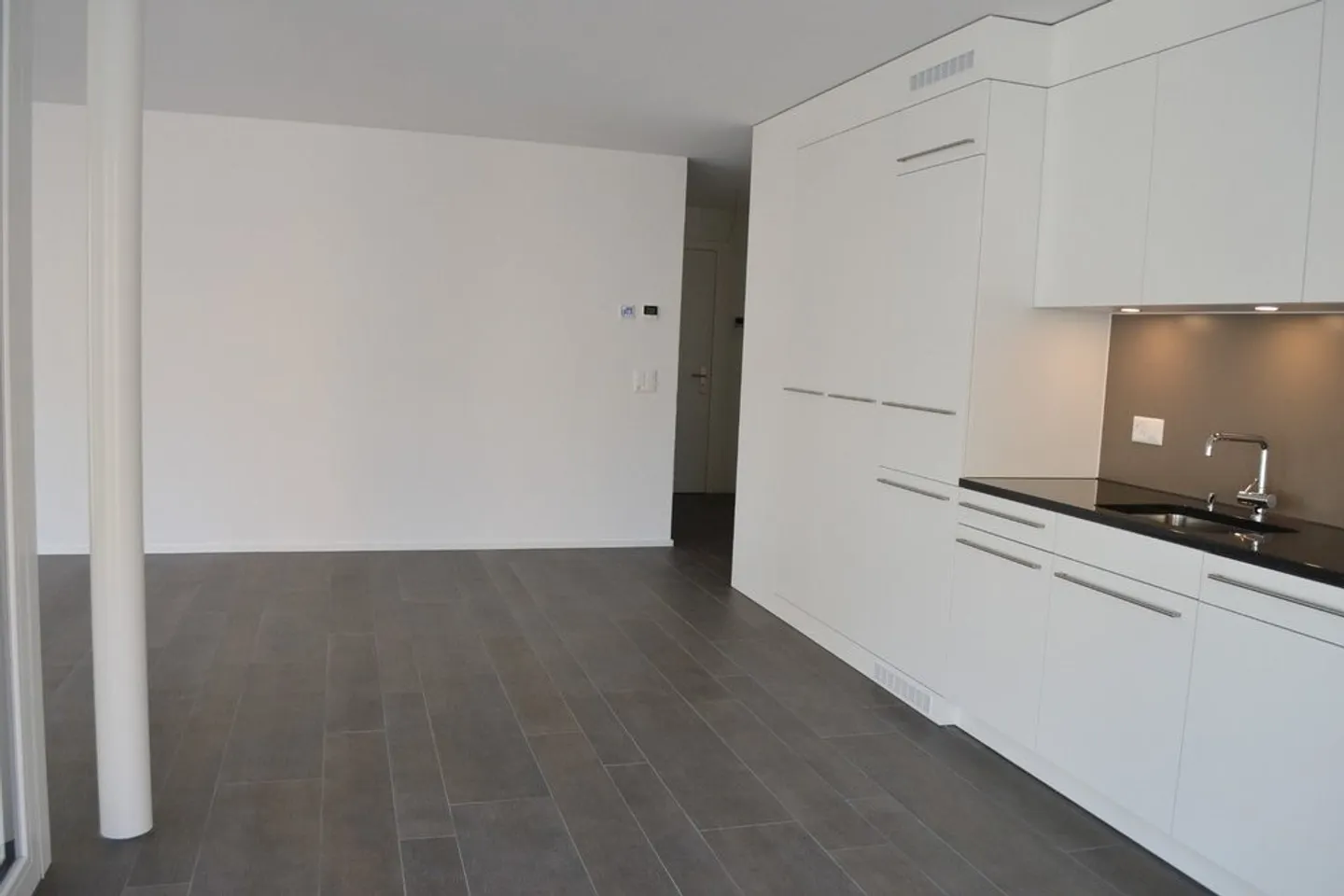 Appartamento moderno 3.5 locali con vista - Foto 3 di 10