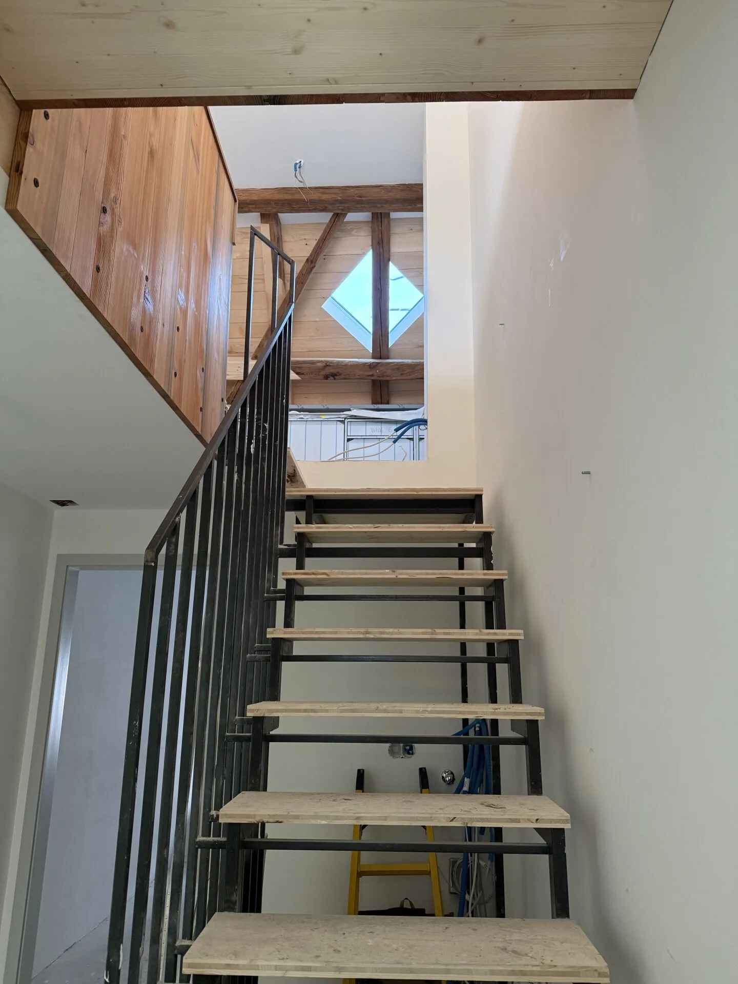 Architecture & Nature - Stylish Duplex Tiny House in lovingly renovated old building - Photo 3 of 7