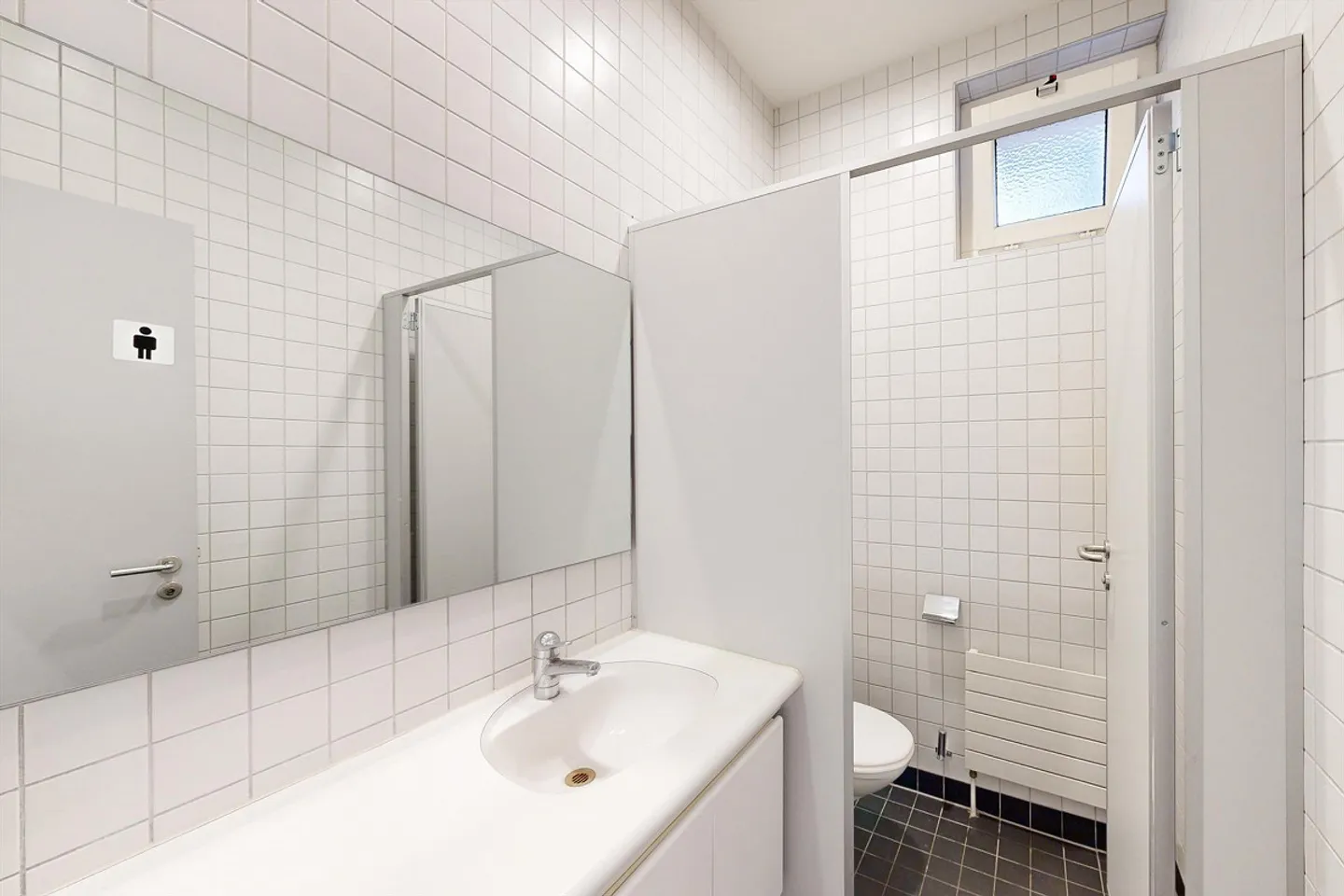 Disponible à la location immédiatement : espace de bureau agrandi près de la gare d'Enge - Photo 7 sur 9