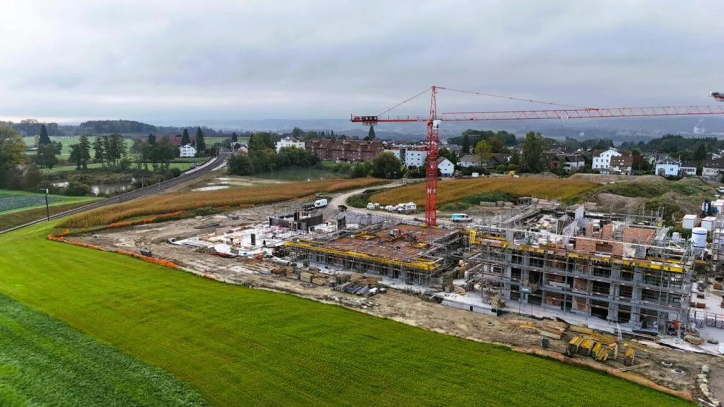 4.5-Zi.-Wohnung mit Sicht über die angrenzende Landwirtschaft - Foto 3 von 11