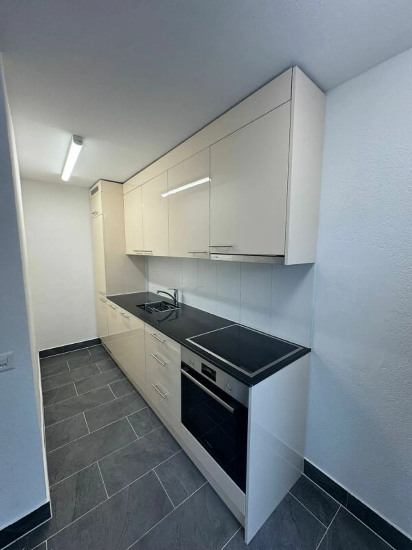 Appartamento 4.5 locali, 3° piano, ascensore, piscina - Foto 1 di 8