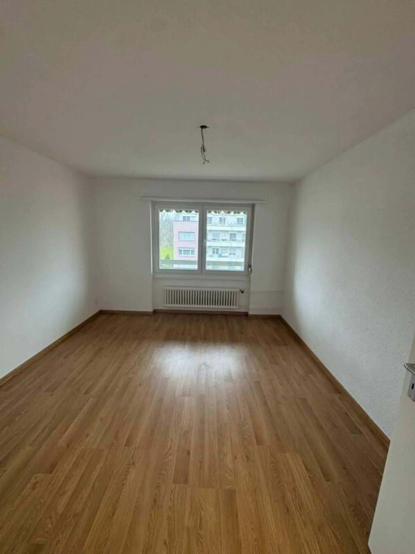 Appartamento 4.5 locali, 3° piano, ascensore, piscina - Foto 5 di 8
