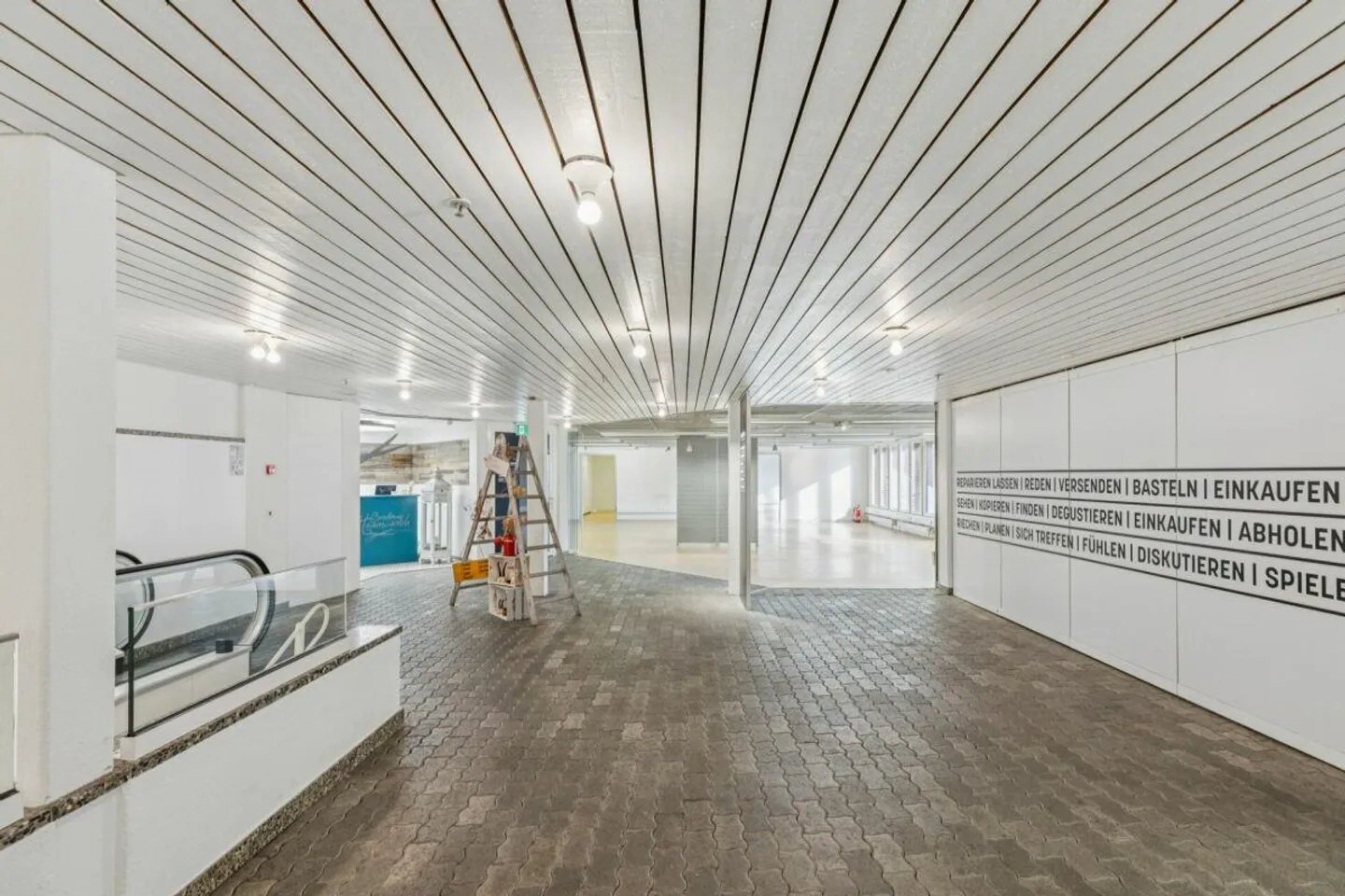 Your business in the heart of Sarnen at Lindenhof - Photo 5 of 13