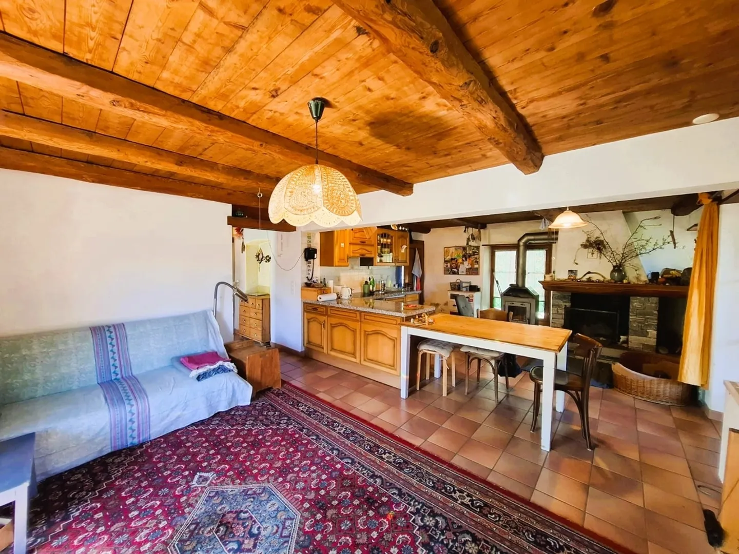 Charmante maison rustique avec jardin et grand terrain attenant à Auressio - Photo 2 sur 13