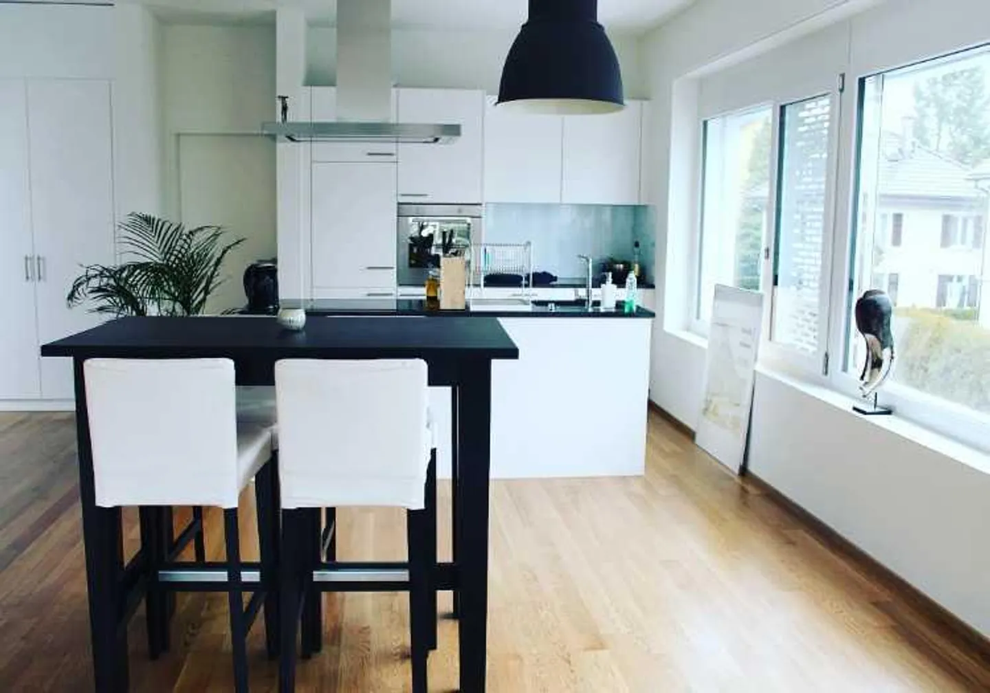 Appartement loft spacieux idéalement situé - Photo 5 sur 8