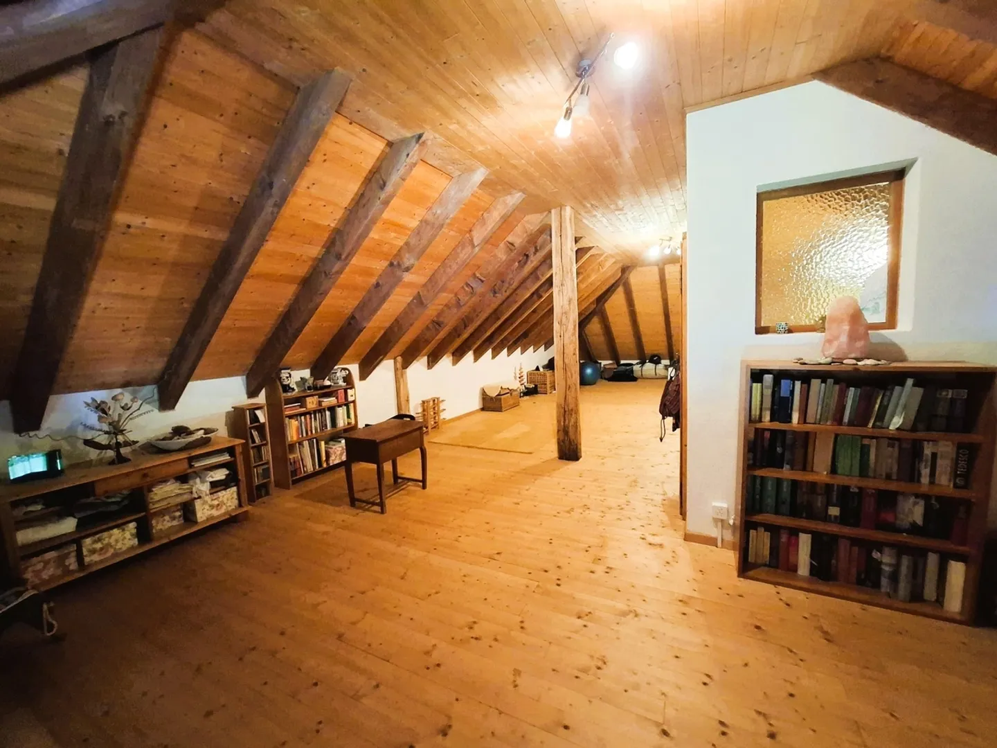 Charmante maison rustique avec jardin et grand terrain attenant à Auressio - Photo 10 sur 13