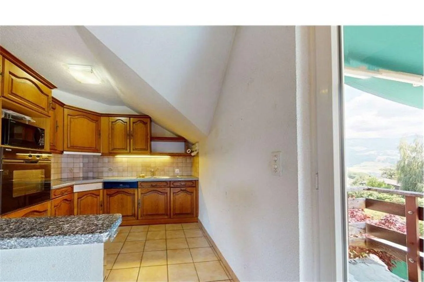 Charmant appartement 4,5 pièces - Photo 3 sur 9