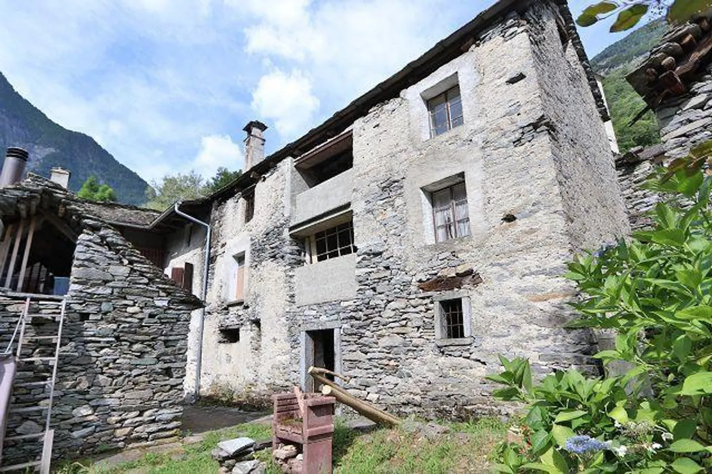 rustico di 5 locali e grande casa da ristrutturare - Foto 3 di 36