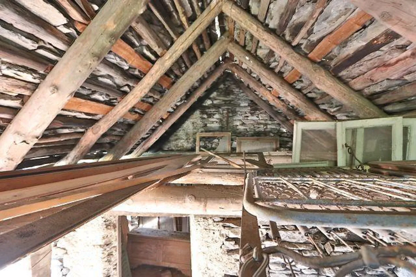rustico di 5 locali e grande casa da ristrutturare - Foto 22 di 36